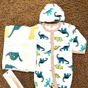 Baby Essentials Bundle - Onesie, Blanket, Cap, and Pacifier for 7 to 8-Month-Old